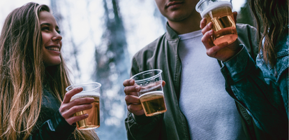 Junge Menschen in der Schweiz trinken und feiern weniger